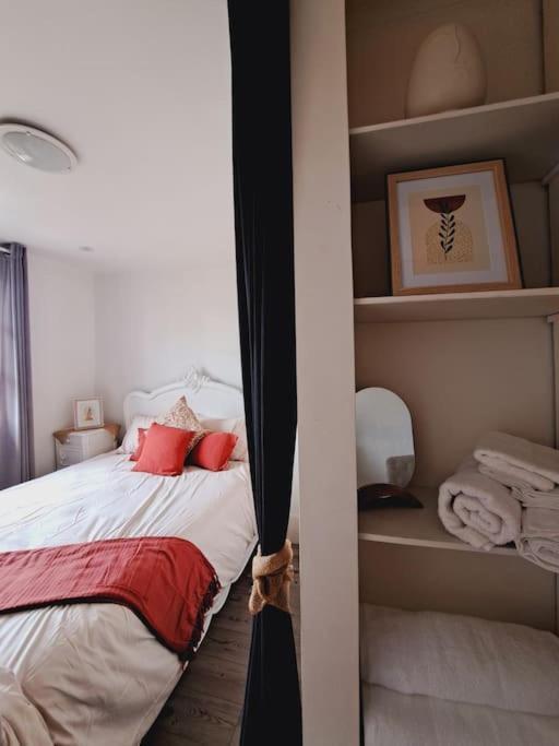 Charmant Duplex A Thiers, Vue Sur La Chaine Des Puys Ngoại thất bức ảnh